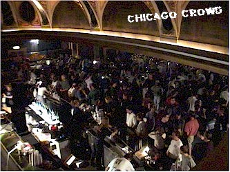 CHICAGO CROWD.jpg (45821 bytes)