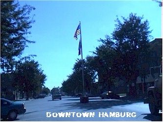 DOWNTOWN HAMBURG.jpg (31363 bytes)